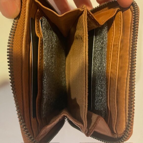 New latico leathers skye wallet in cognac leather - Picture 5 of 5